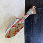 Aluminum Garden Spade with Floral Pattern, Blue, 10.5
