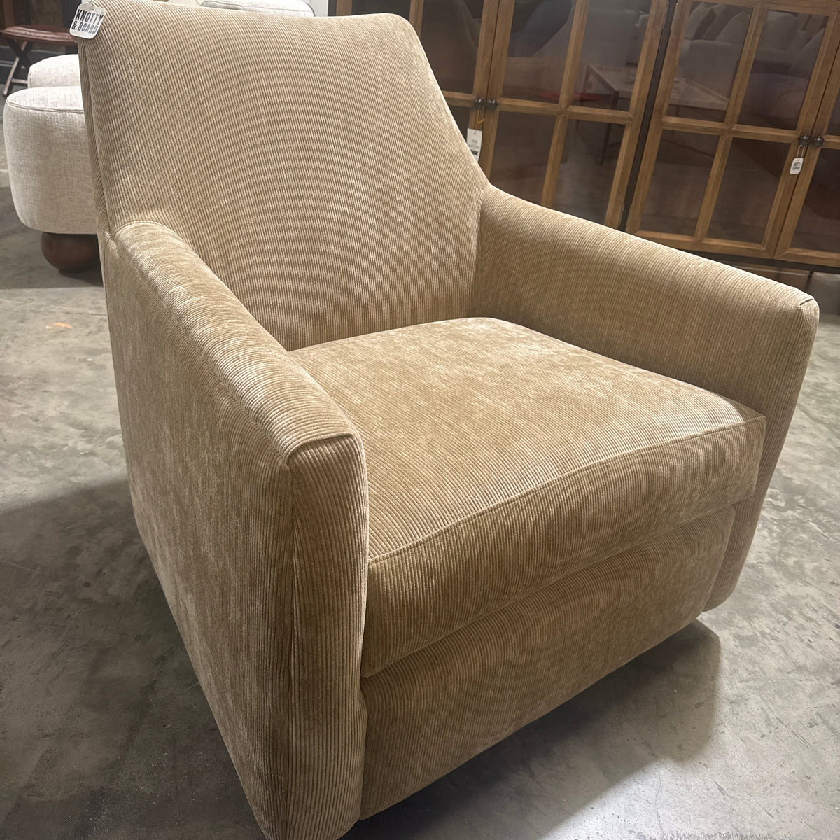 Wynne Swivel Chair