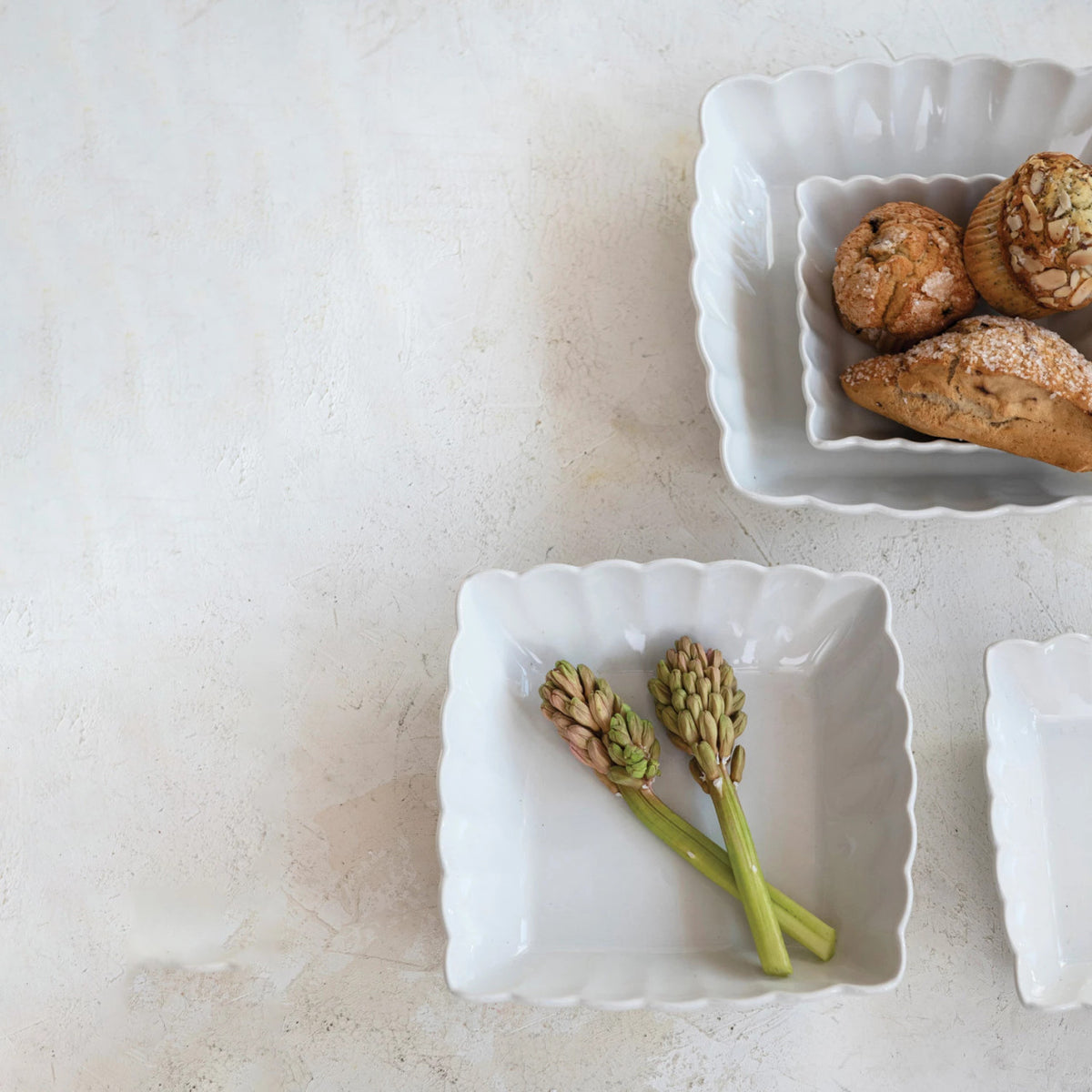 Stoneware Serving Dish w/ Scalloped Edge, Large