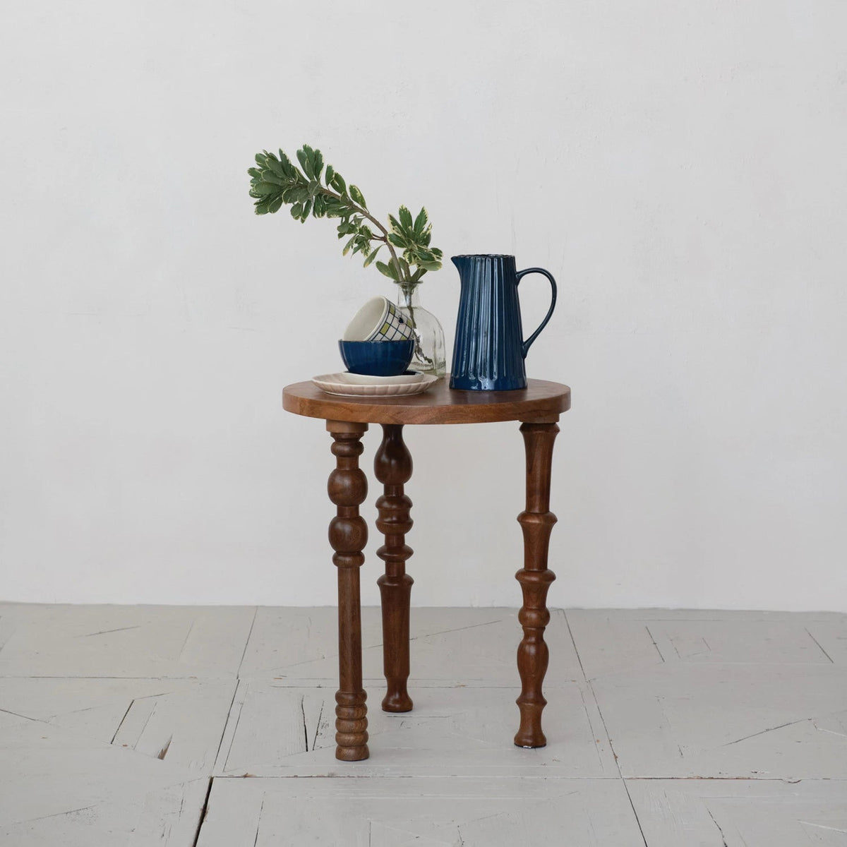 Mango Wood Side Table with Turned Legs, 18 in. Round x 22 in. H