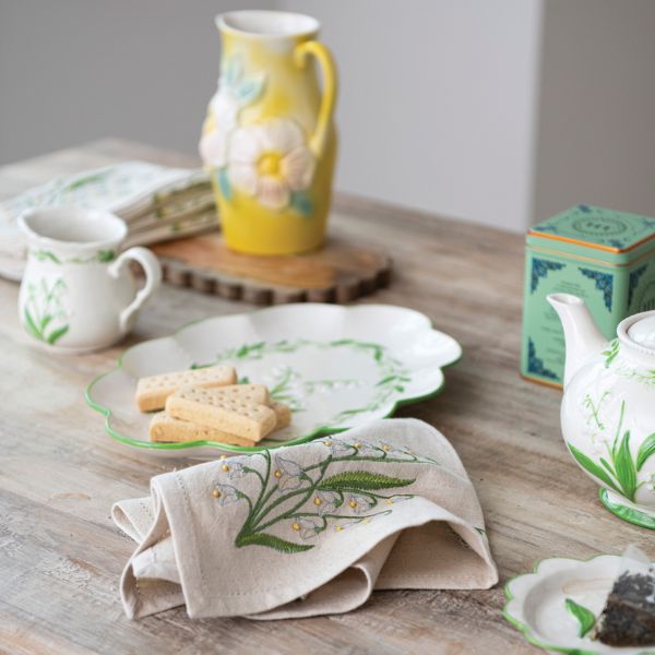 Embroidered Lily of the Valley Cotton & Linen Napkin Set, 18 in